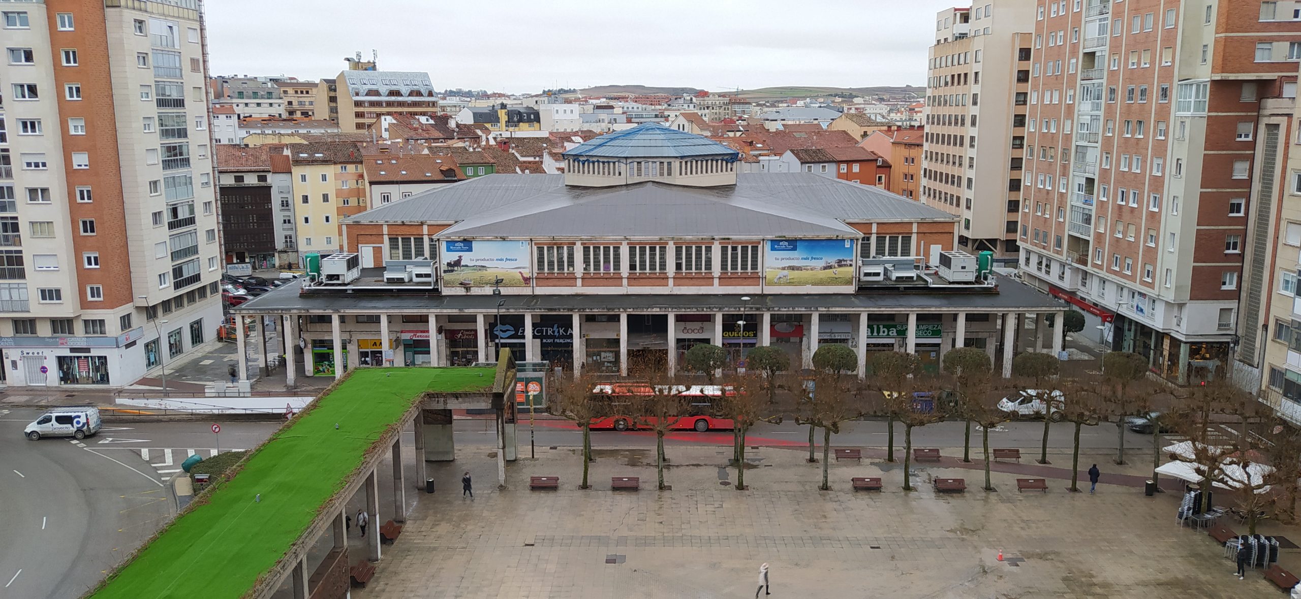 Plaza de España (Marquesina donde antiguo mercado)